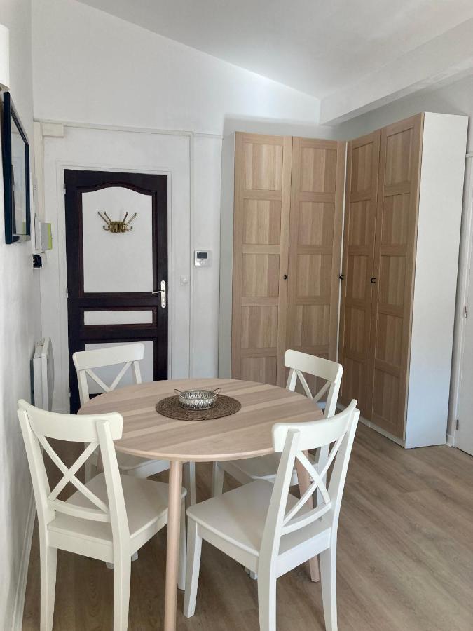 Charming 1 Bedroom Flat, Biarritz Center With Pool And Car Park Exteriör bild