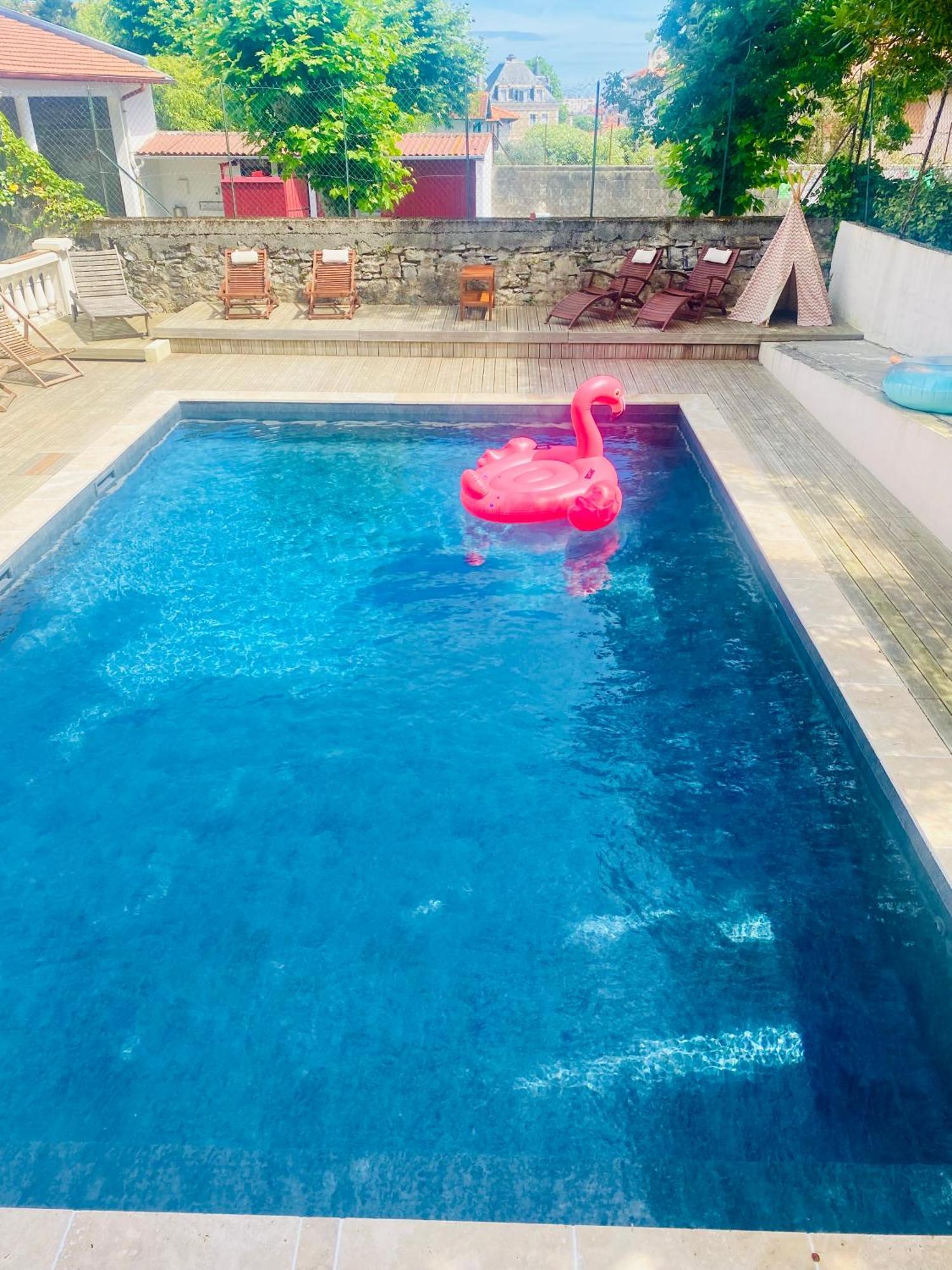 Charming 1 Bedroom Flat, Biarritz Center With Pool And Car Park Exteriör bild